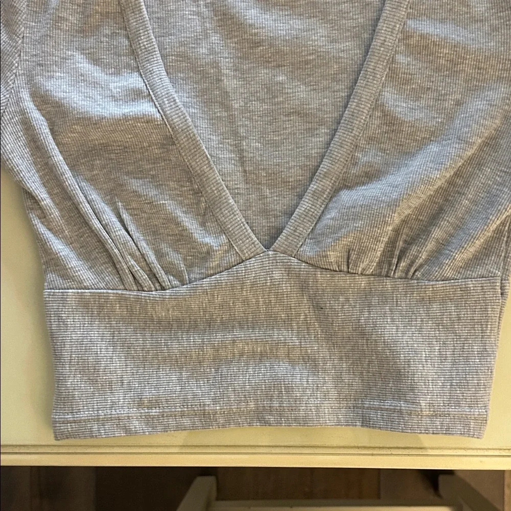 Deep V Crop Top-Gray-NWT - Picture 7 of 8